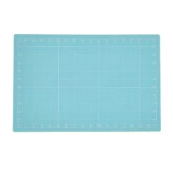 New 🔔 Fondant Cutting Mat by Celebrate It® 🧨